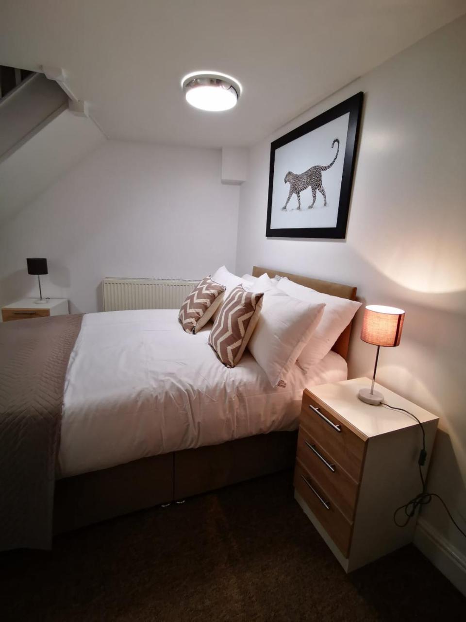 Capital Host- Apartments Euston Londres Exterior foto